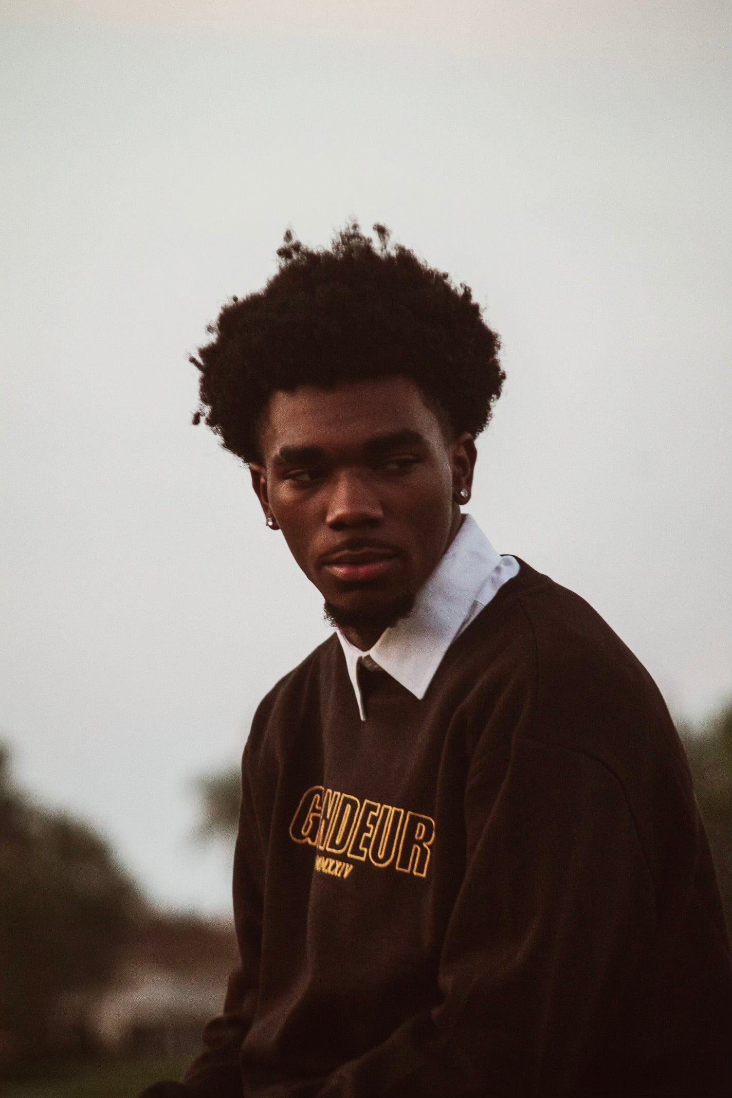 Maine County “Grandeur” Crewneck Sweater (Black)